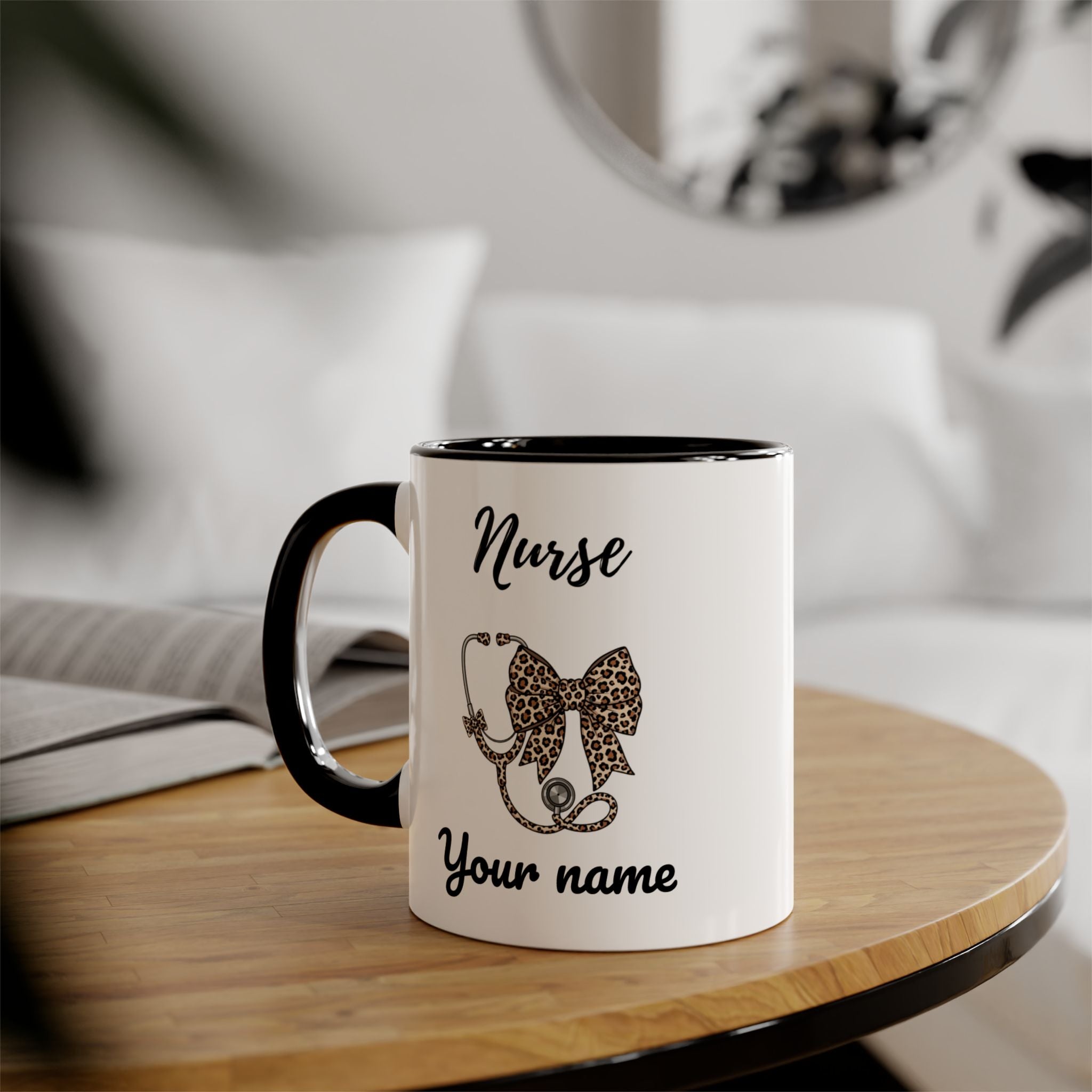 Tasse avec stéthoscope léopard infirmière — mug à café personnalisé - Giftory Creation